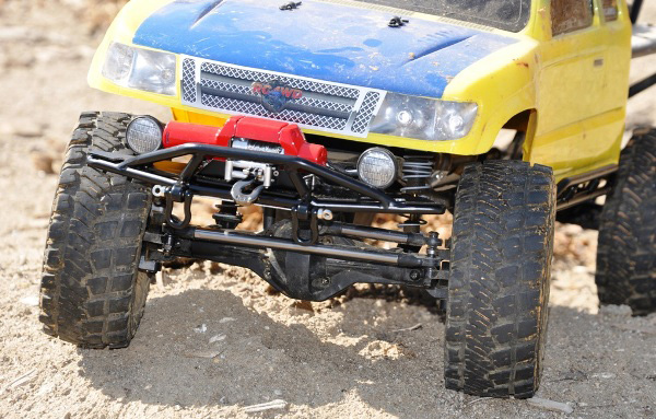RC4WD Winch Bumper with Grill Guard to fit Axial SCX10 RC4Z-S0160