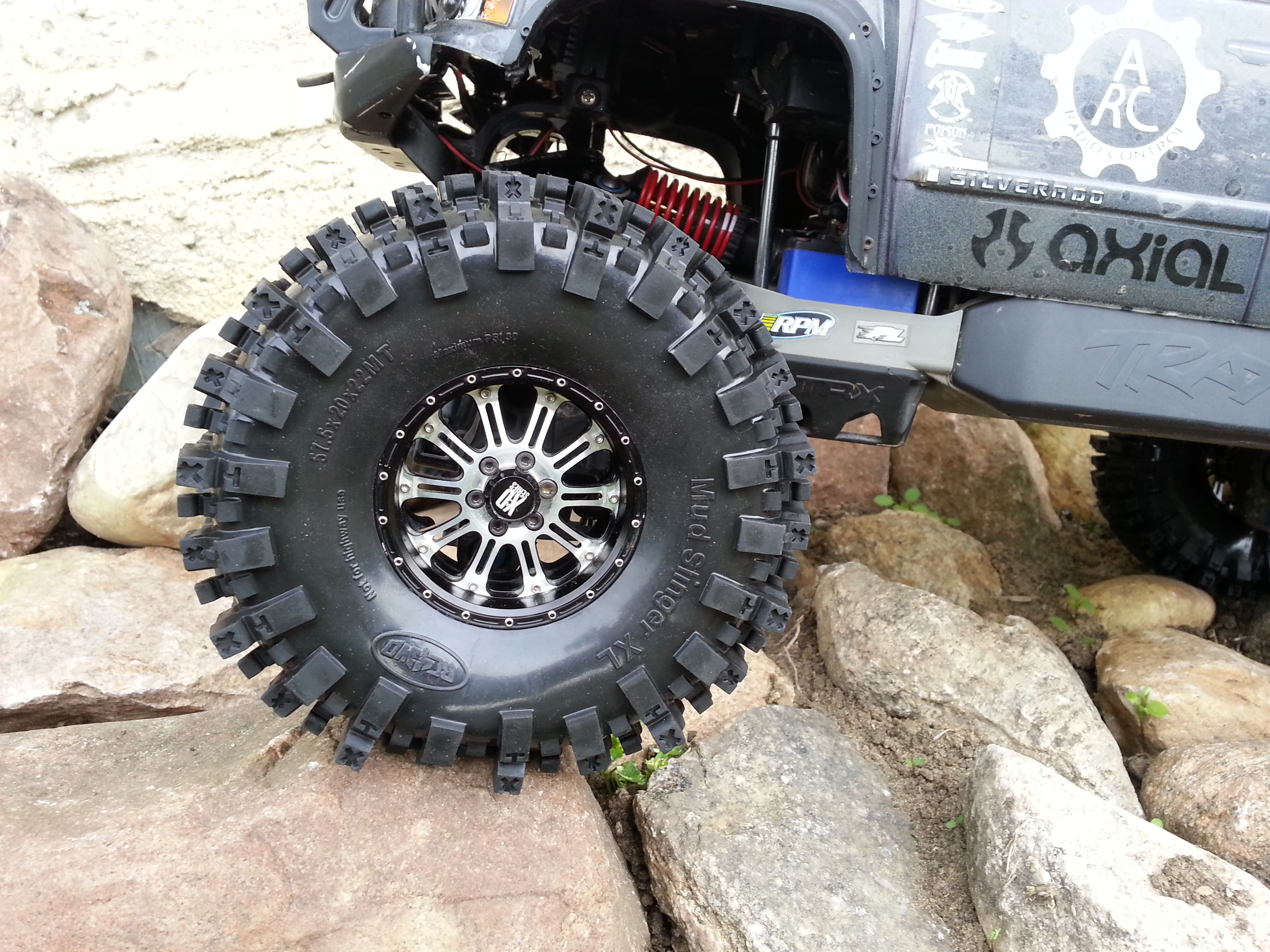 2Stk RC 2.2 Mud Badland Snow Reifen Tires 135mm & 2.2 Crawler Truck Felge Wheels